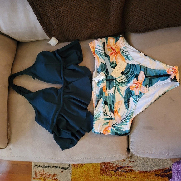 Cupshe: Size 2x Green/Floral Bikini - Picture 3 of 5